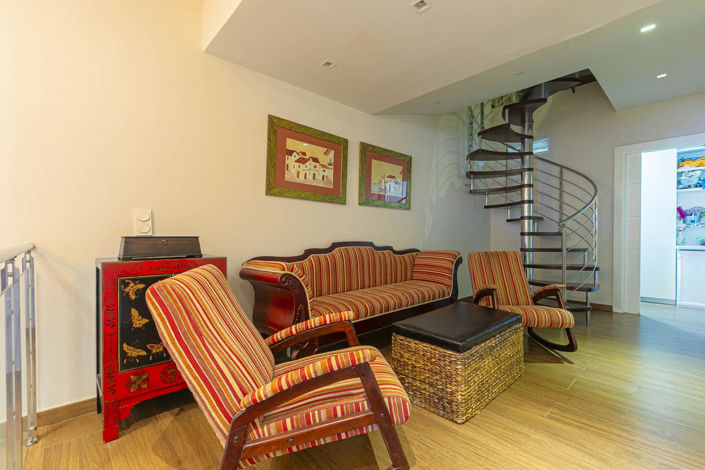 Image No.30-3 Bed Townhouse for sale