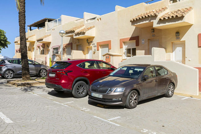 Image No.38-3 Bed Townhouse for sale