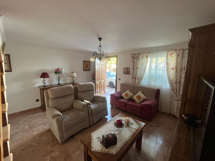 Image No.4-2 Bed Townhouse for sale