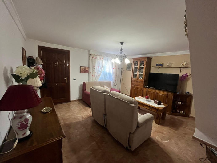 Image No.5-2 Bed Townhouse for sale