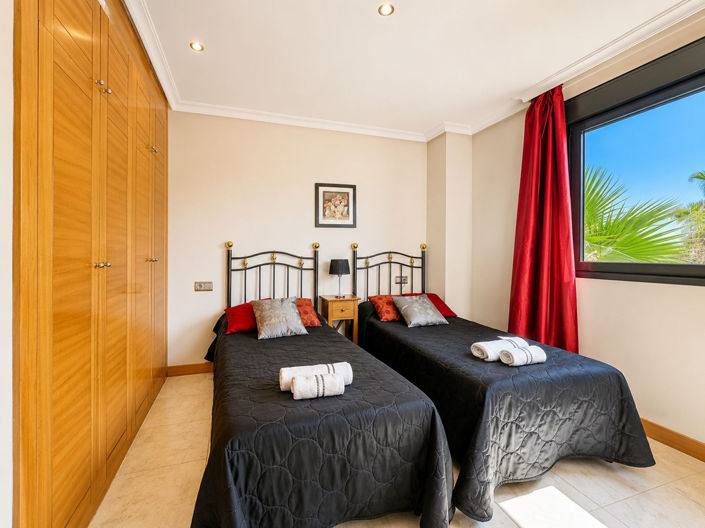 Image No.18-2 Bed Apartment for sale