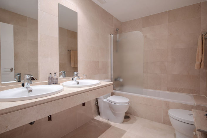 Image No.17-3 Bed Apartment for sale