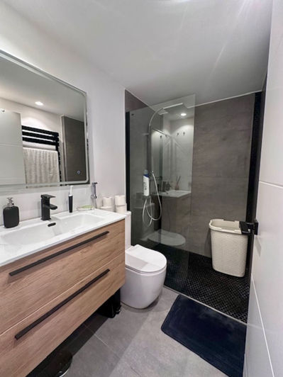 Image No.21-2 Bed Apartment for sale