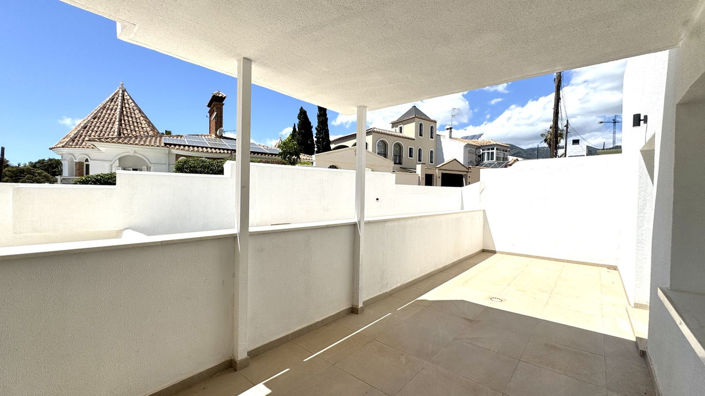 Image No.13-3 Bed Apartment for sale