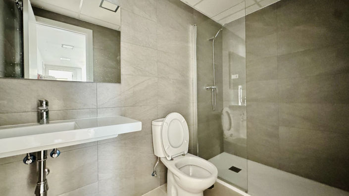 Image No.22-3 Bed Apartment for sale
