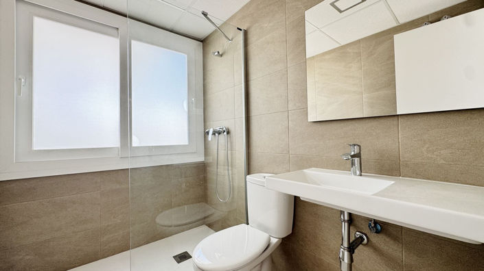 Image No.23-3 Bed Apartment for sale