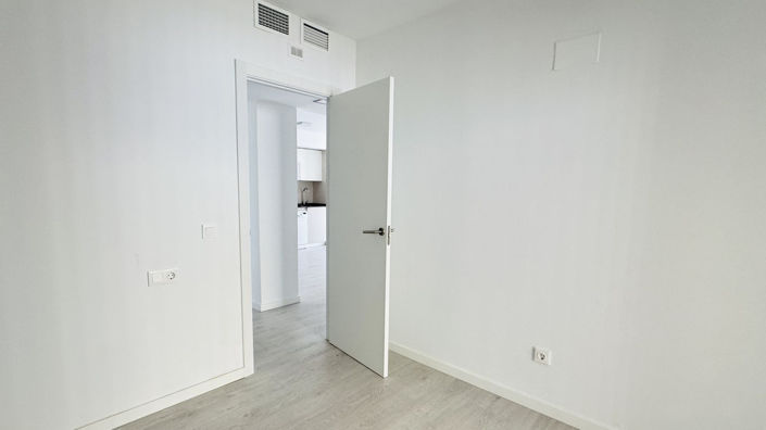 Image No.25-3 Bed Apartment for sale