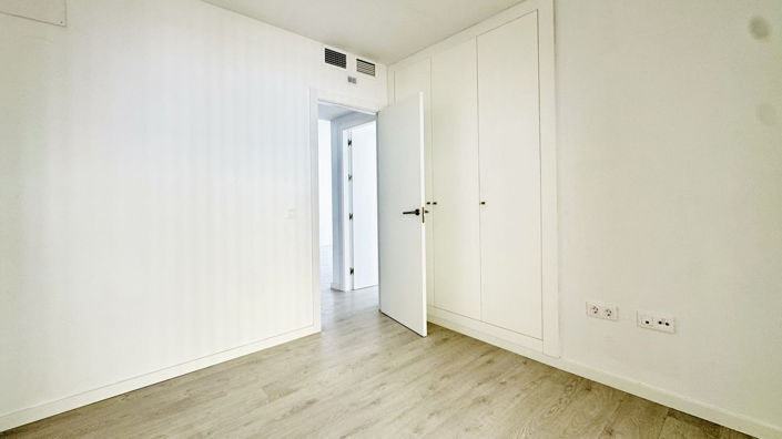 Image No.29-3 Bed Apartment for sale