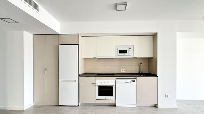 Image No.3-3 Bed Apartment for sale