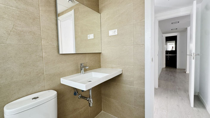 Image No.31-3 Bed Apartment for sale