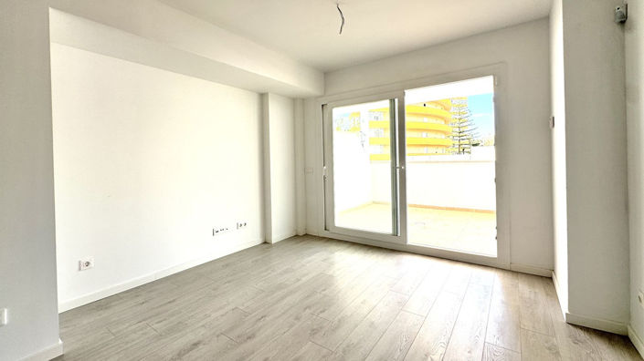 Image No.8-3 Bed Apartment for sale