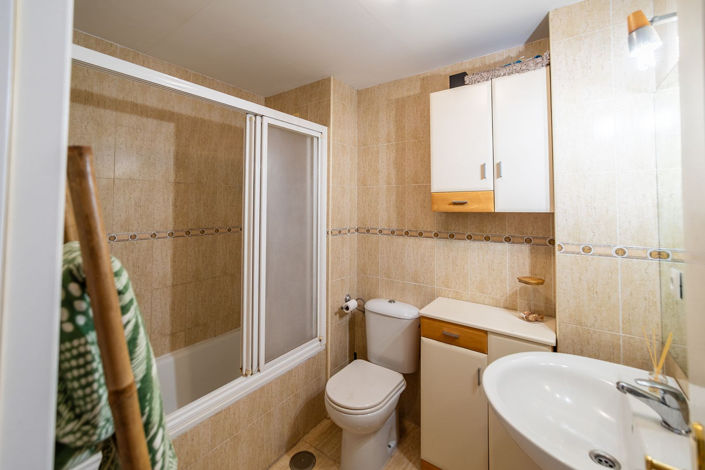 Image No.28-2 Bed Apartment for sale