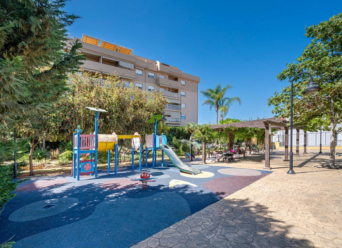 Image No.33-2 Bed Apartment for sale