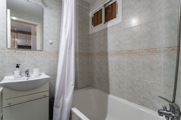 Image No.9-1 Bed Studio for sale