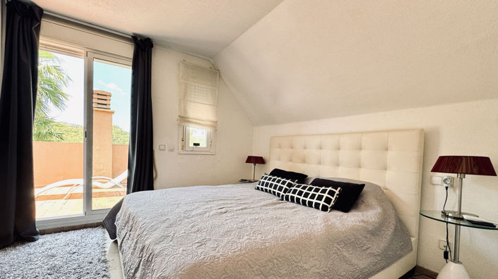 Image No.37-3 Bed Apartment for sale