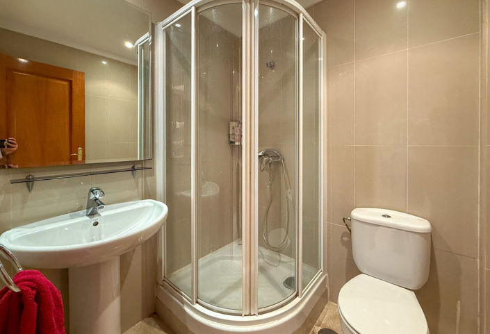 Image No.25-2 Bed Apartment for sale