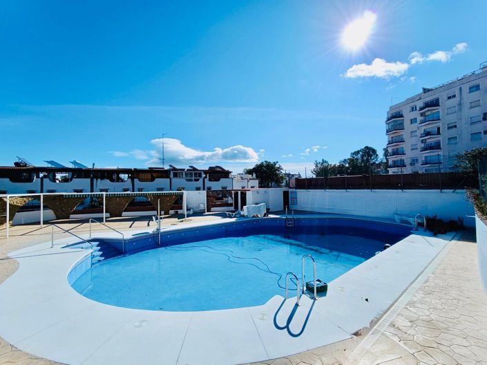 Image No.20-2 Bed Apartment for sale