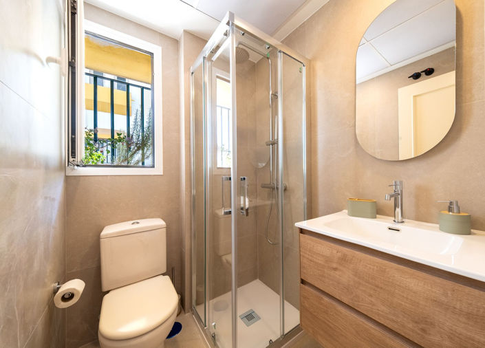 Image No.8-2 Bed Apartment for sale
