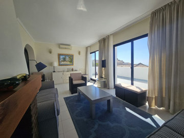 13-5fd73dea700db77384c091ca9818b1a9