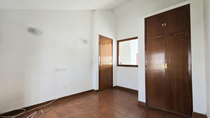 Image No.16-3 Bed Townhouse for sale