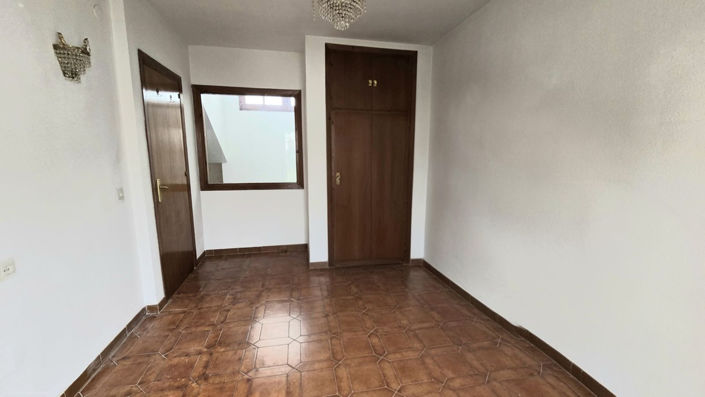 Image No.19-3 Bed Townhouse for sale
