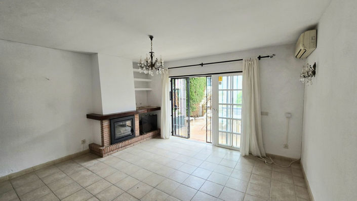 Image No.23-3 Bed Townhouse for sale