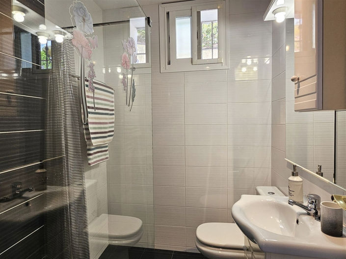Image No.26-3 Bed Apartment for sale