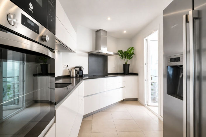 Image No.10-3 Bed Apartment for sale