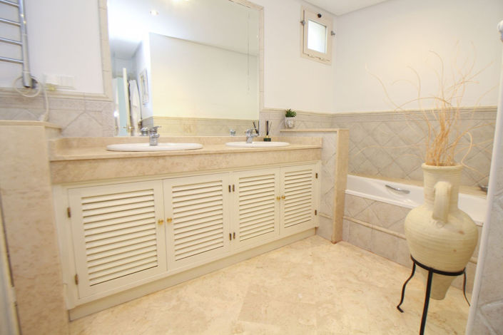 Image No.18-2 Bed Apartment for sale