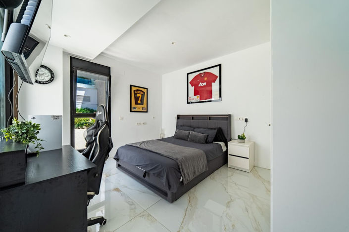 Image No.27-4 Bed Townhouse for sale