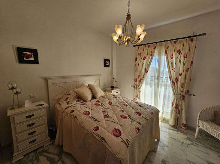Image No.10-3 Bed Apartment for sale