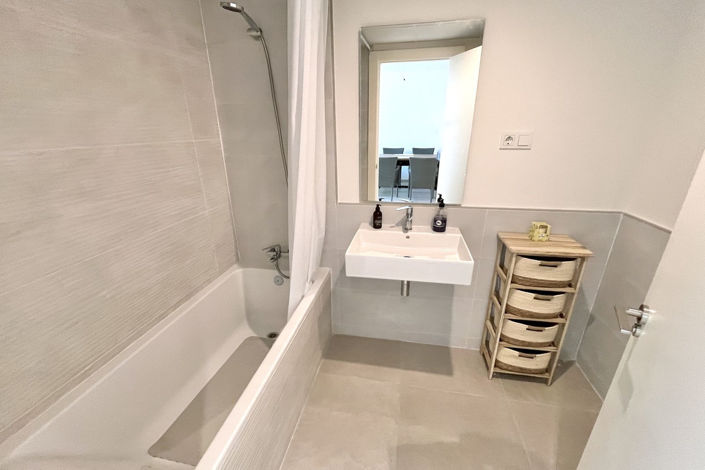 Image No.15-3 Bed Apartment for sale