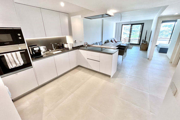 Image No.3-3 Bed Apartment for sale