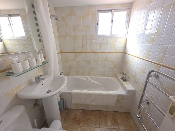 Image No.22-Appartement de 2 chambres à vendre à Fuengirola