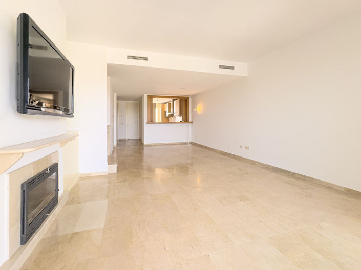 Image No.6-3 Bed Townhouse for sale