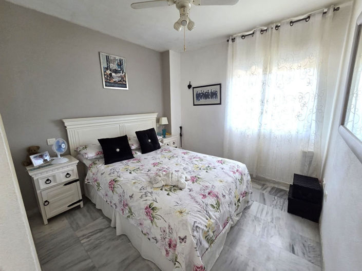 Image No.10-3 Bed Apartment for sale