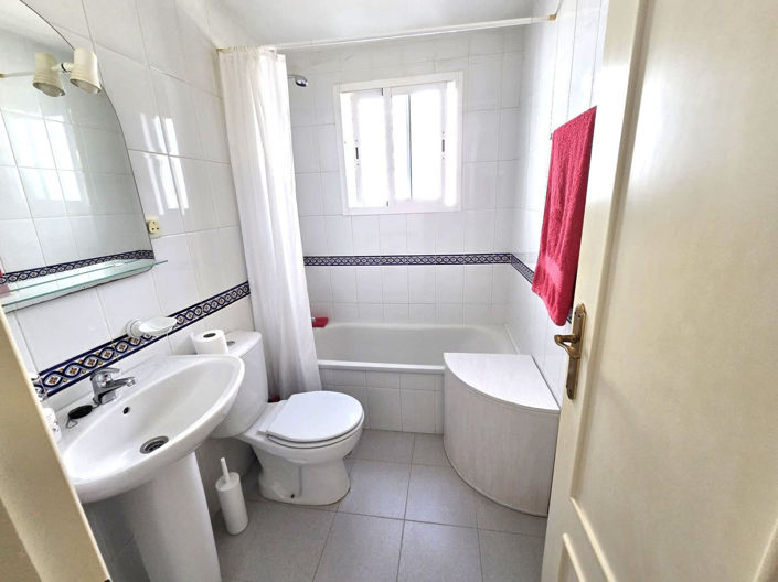 Image No.11-3 Bed Apartment for sale