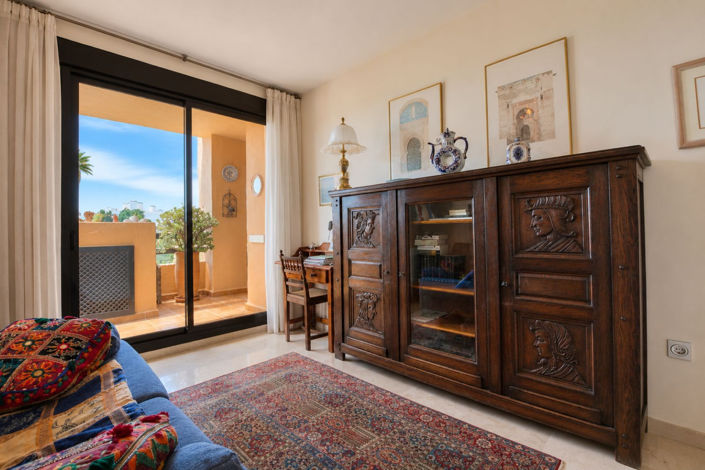 Image No.56-2 Bed Apartment for sale