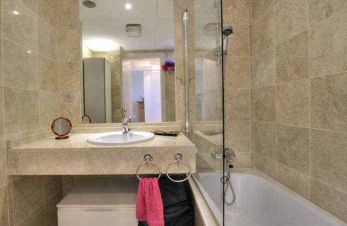 Image No.58-2 Bed Apartment for sale