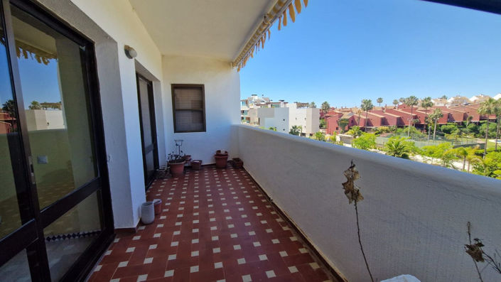 Image No.7-Appartement de 2 chambres à vendre à Estepona