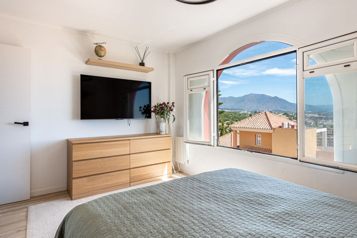 Image No.16-2 Bed Apartment for sale