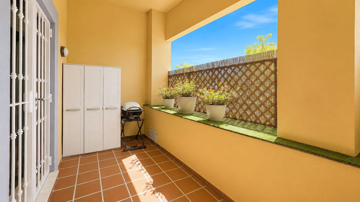 Image No.18-2 Bed Apartment for sale