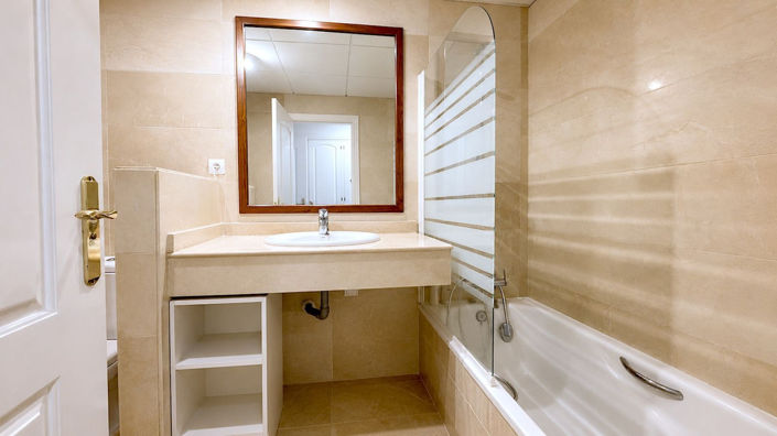 Image No.5-2 Bed Apartment for sale