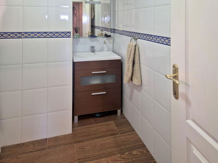 Image No.14-2 Bed Apartment for sale