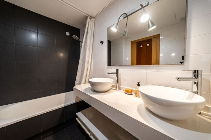 Image No.18-3 Bed Apartment for sale
