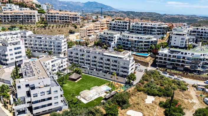 Image No.20-3 Bed Apartment for sale