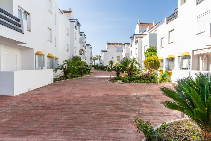 Image No.20-2 Bed Apartment for sale