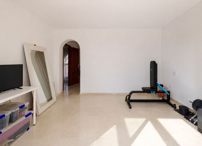Image No.13-3 Bed Apartment for sale