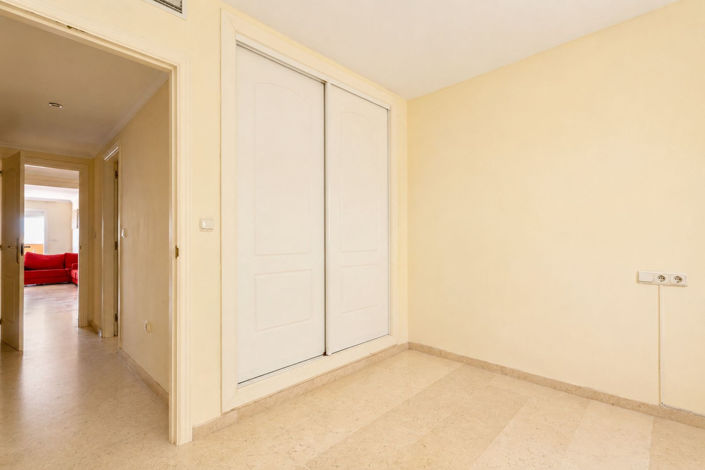 Image No.13-3 Bed Apartment for sale