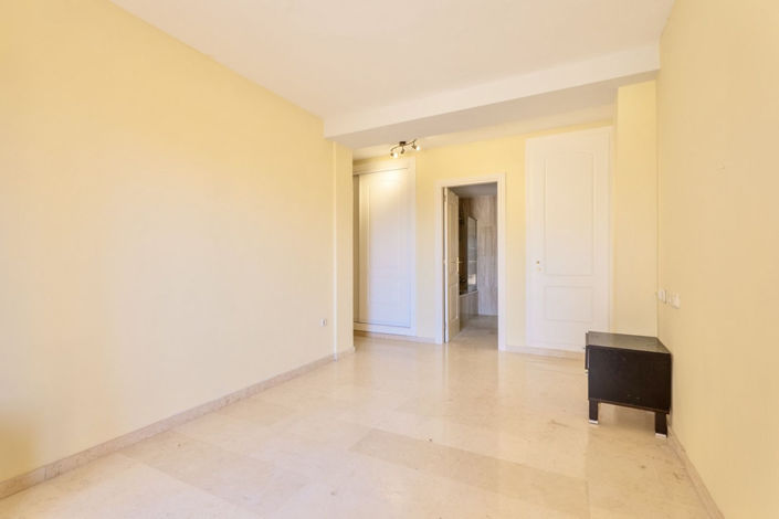 Image No.28-3 Bed Apartment for sale